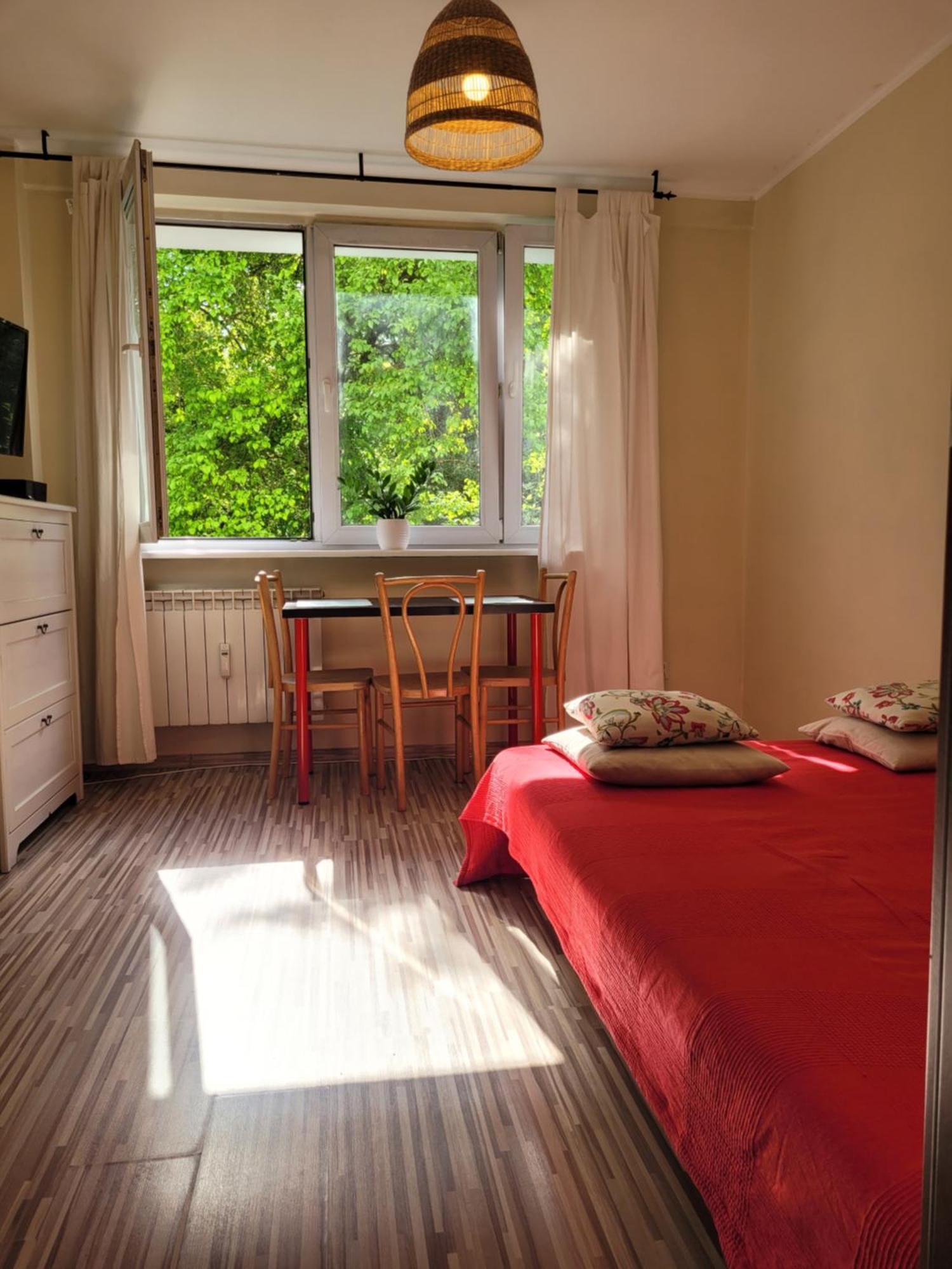 Sunny And Lovely Apartment. Near Chopin Airport! Warschau Exterior foto