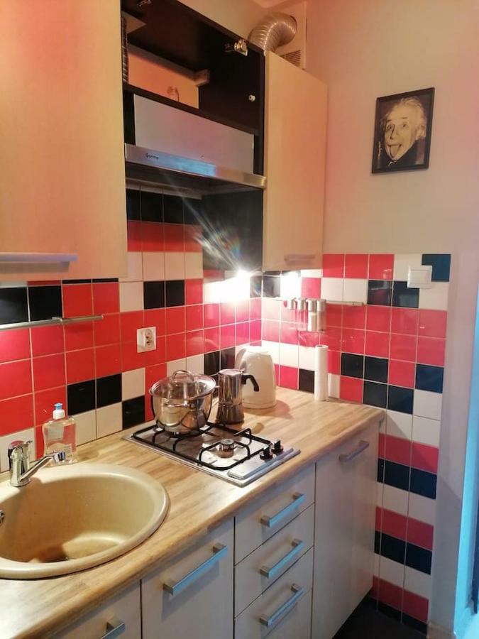 Sunny And Lovely Apartment. Near Chopin Airport! Warschau Exterior foto