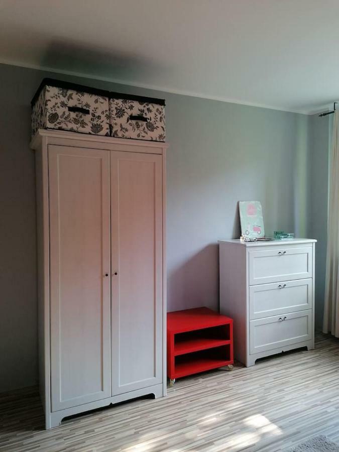 Sunny And Lovely Apartment. Near Chopin Airport! Warschau Exterior foto